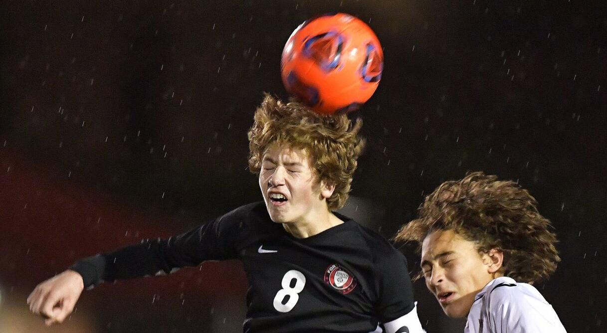 Summit vs Fort Zumwalt South in Class 3 state quarterfinal game